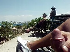 معشوقه سرخ با تجربه برده فیلم سکسی و بکن بکن جنسی خود را با شوک الکتریکی شکنجه می کند