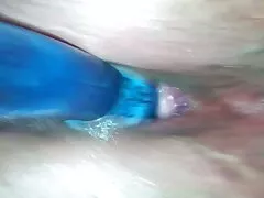 دانش آموز خود را به عنوان شخصیت بکن بکن زن خارجی اصلی معرفی کرد